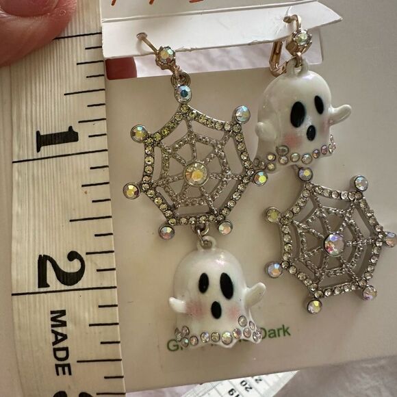 Betsey Johnson Ghost Spider Web Crystal Gothic Dangle Earrings - Picture 7 of 7